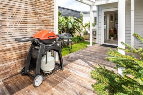 Photo of property in 107 Riverview Road, Whangamata, 3620