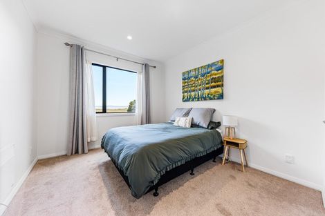 Photo of property in 44a Bannings Way, Hobsonville, Auckland, 0618