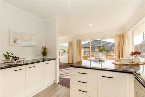 Photo of property in 1b Hemi Street, Waikanae, 5036