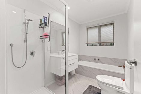 Photo of property in 35 Cumming Street, Okato, 4335