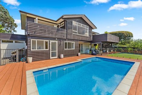 Photo of property in 29 Knights Road, Rothesay Bay, Auckland, 0630