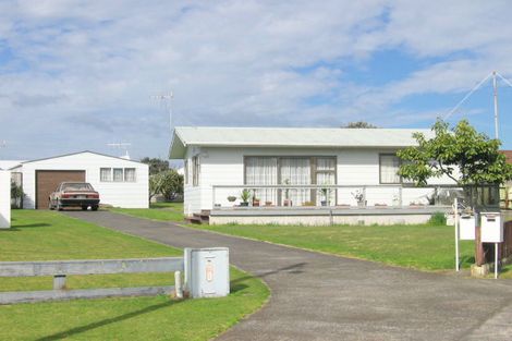 Photo of property in 116 Aberdeen Place, Whangamata, 3620
