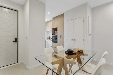 Photo of property in 20 Park Green Avenue, Rosehill, Papakura, 2113