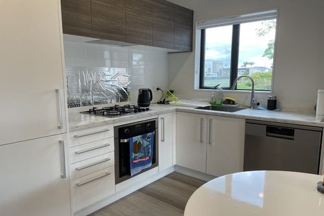 Photo of property in 39 Nganui Avenue, Takanini, 2112