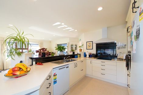 Photo of property in 33 Kensington Drive, Taradale, Napier, 4112
