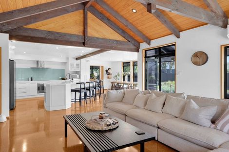 Photo of property in 218 Thornton Road, Cambridge, 3434