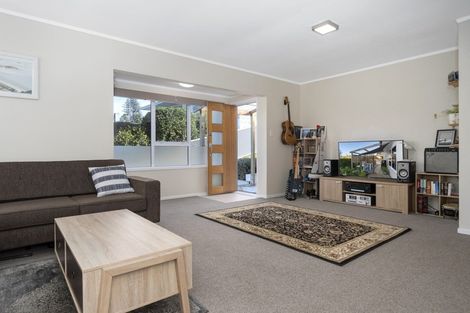 Photo of property in 15a Glenfield Place, Brookfield, Tauranga, 3110