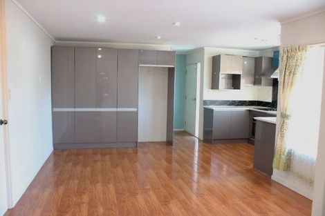 Photo of property in 1/18 Kenwick Place, Burswood, Auckland, 2013