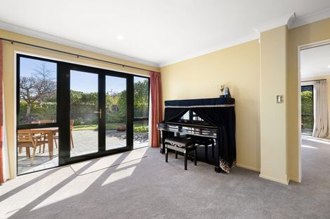 Photo of property in 55 Marble Wood Drive, Papanui, Christchurch, 8053