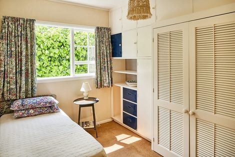 Photo of property in 5 Tui Road, Days Bay, Lower Hutt, 5013