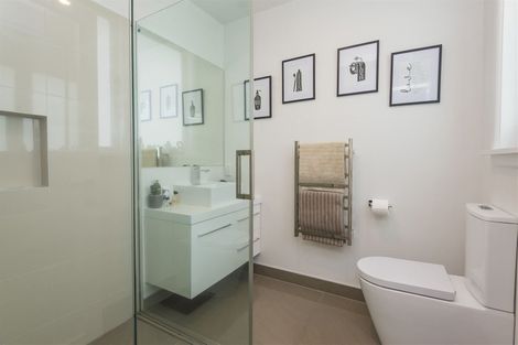 Photo of property in 98 Hamilton Avenue, Ilam, Christchurch, 8041