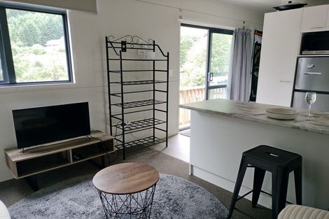 Photo of property in 26 Mackinnon Terrace, Sunshine Bay, Queenstown, 9300