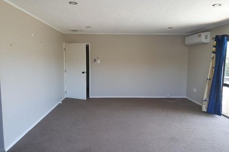 Photo of property in 1/77 Redcrest Avenue, Red Hill, Papakura, 2110