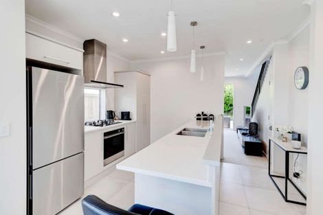 Photo of property in 11 Costa Viva Crescent, Karaka, Papakura, 2113