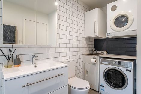 Photo of property in 2/193 Lake Road, Belmont, Auckland, 0622