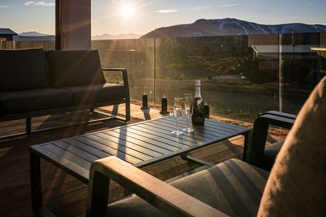 Photo of property in 17 Mistake Drive, Lake Tekapo, 7999