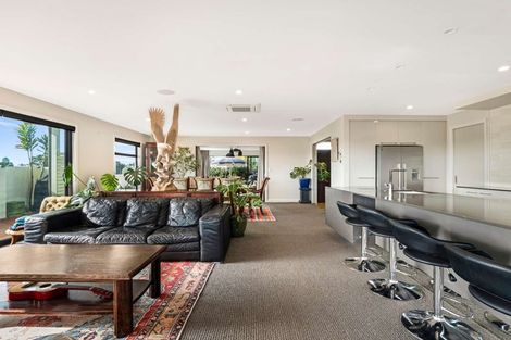 Photo of property in 70 Palm Springs Boulevard, Papamoa Beach, Papamoa, 3118