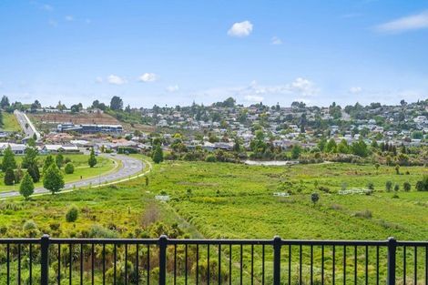 Photo of property in 19 Hyforce Way, Bethlehem, Tauranga, 3110