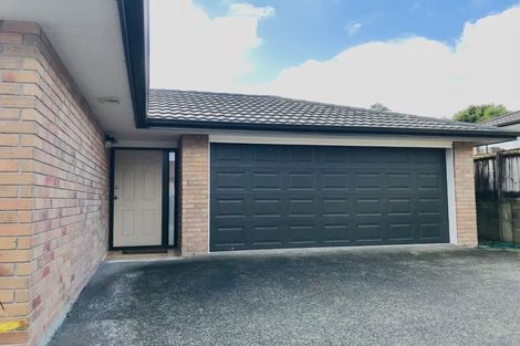 Photo of property in 11 Claywest Place, Glen Eden, Auckland, 0602