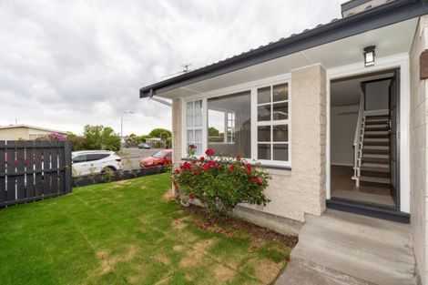 Photo of property in 1/11 Division Street, Riccarton, Christchurch, 8041