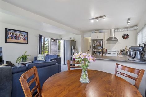 Photo of property in 19 Peterhouse Place, West Harbour, Auckland, 0618