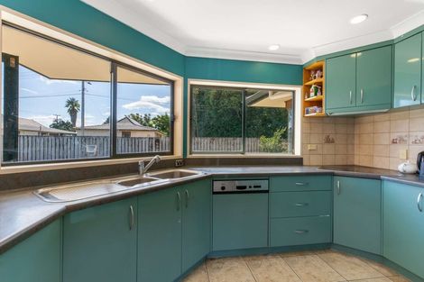 Photo of property in 35a Clevedon Road, Papakura, 2110