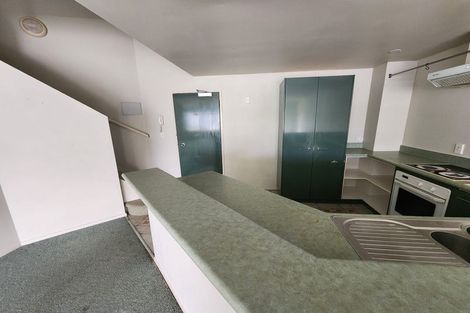 Photo of property in 10/15 Clearwater Cove, West Harbour, Auckland, 0618