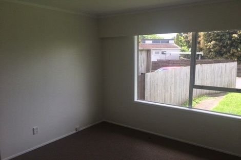 Photo of property in 1/29 Kindergarten Drive, Conifer Grove, Takanini, 2112