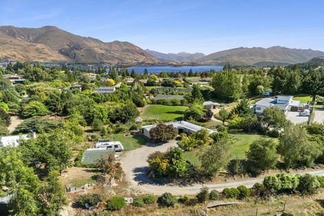 Photo of property in 42 Ballantyne Road, Wanaka, 9305