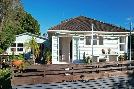 Photo of property in 46 Sandy Beach Road, Tinopai, Matakohe, 0593