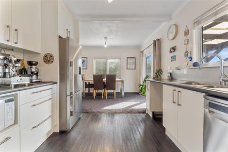 Photo of property in 17 Maitland Avenue, Stoke, Nelson, 7011