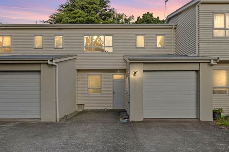 Photo of property in 17a Oakland Avenue, Papatoetoe, Auckland, 2025
