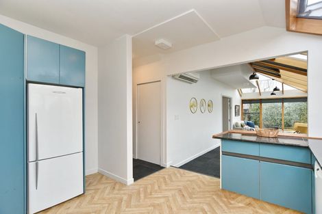 Photo of property in 4 Whitmore Street, Edgeware, Christchurch, 8013