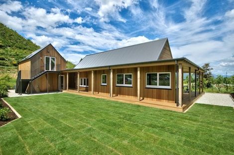 Photo of property in 5 Flynn Lane, Arrowtown, 9302