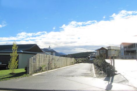 Photo of property in 18 Mataraki Place, Wanaka, 9305