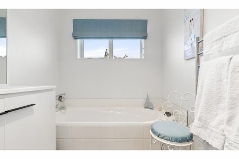 Photo of property in 3/69 Tyrone Street, Belfast, Christchurch, 8051