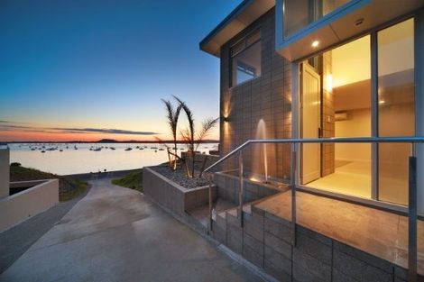 Photo of property in 68a The Parade, Bucklands Beach, Auckland, 2012
