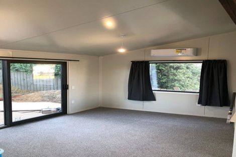 Photo of property in 104a Te Pene Avenue, Titahi Bay, Porirua, 5022
