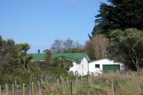 Photo of property in 12 Harrison Street West, Featherston, 5710