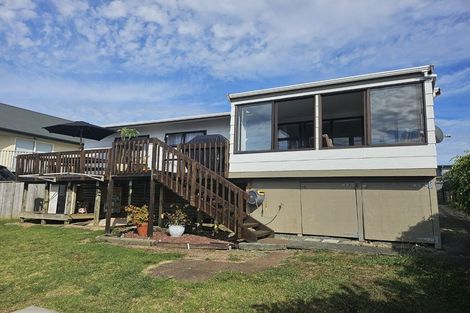 Photo of property in 12 Arohia Place, Snells Beach, 0920