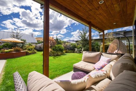 Photo of property in 5 Castalia Drive, Lake Hayes, Queenstown, 9304