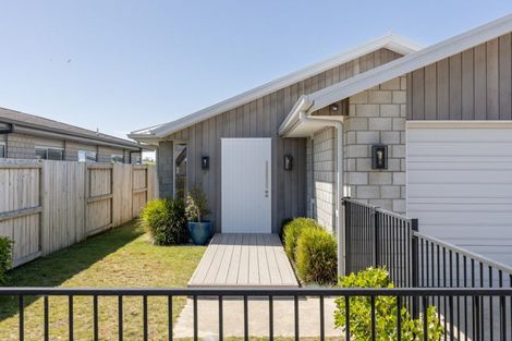 Photo of property in 19 Saddlers Way, Papamoa, 3118