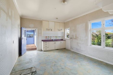 Photo of property in 10 Williams Street, Otane, 4202