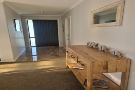 Photo of property in 13 Powhaitere Road, One Tree Point, 0118