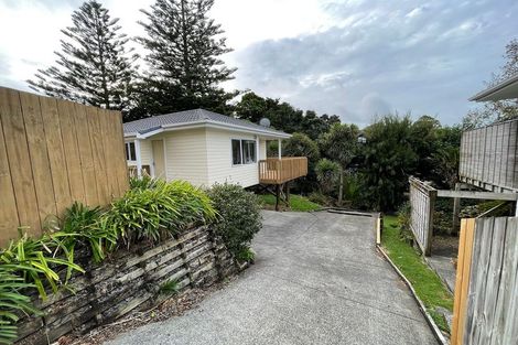 Photo of property in 22 Kayeleen Place, Cockle Bay, Auckland, 2014