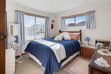 Photo of property in 296 Waikawa Road, Waikawa, Picton, 7220