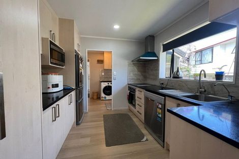 Photo of property in 17 Sunningdale Street, Wattle Downs, Auckland, 2103