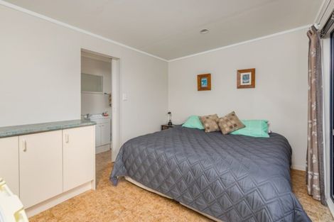 Photo of property in 1333 Matapouri Road, Matapouri, Whangarei, 0173
