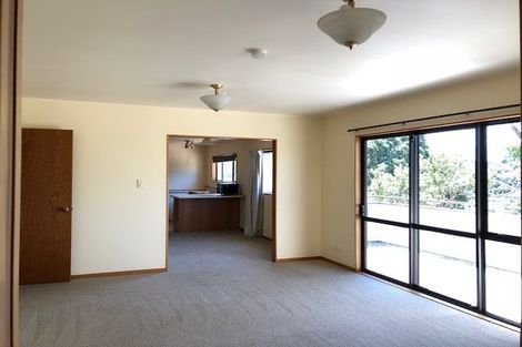 Photo of property in 20 Lingham Crescent, Torbay, Auckland, 0630