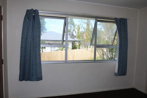 Photo of property in 3/58 View Road, Henderson, Auckland, 0612